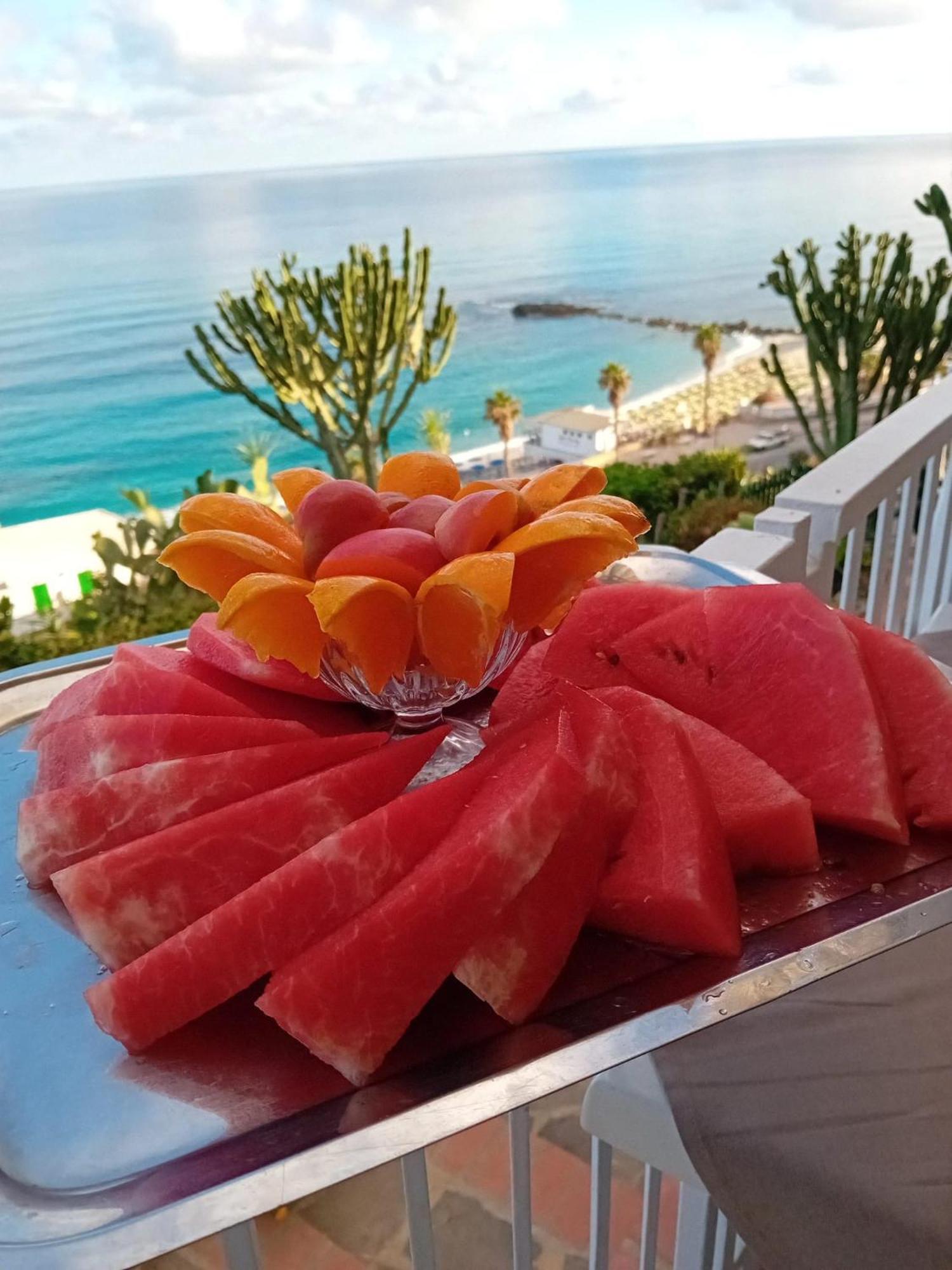 Mediterranean Boutique Hotel Tropea Esterno foto