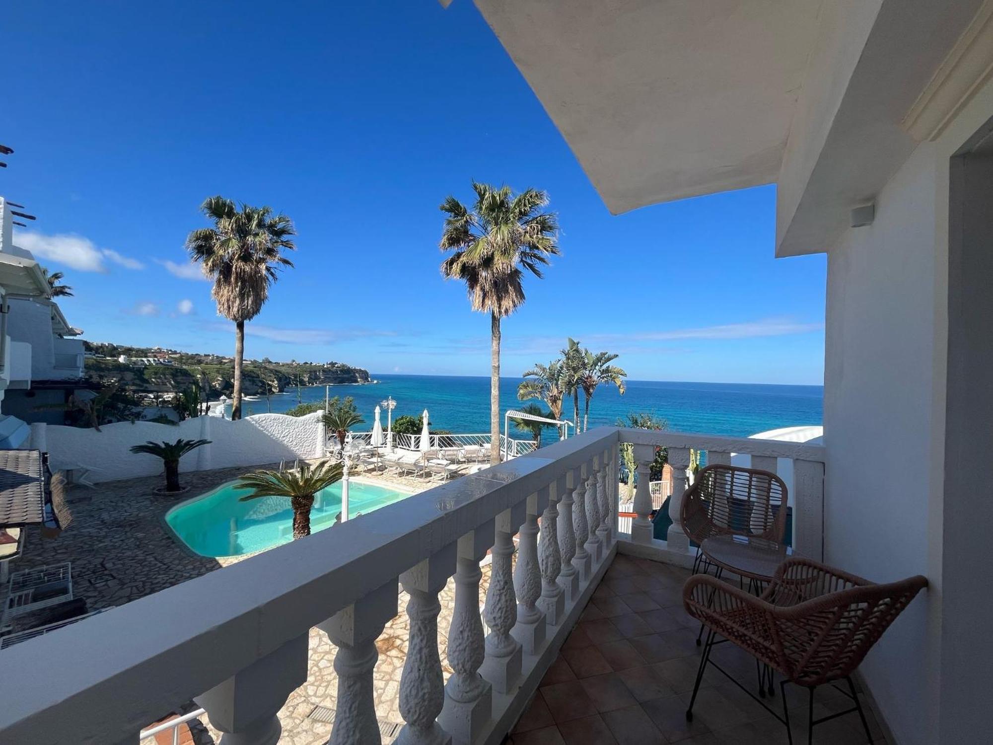 Mediterranean Boutique Hotel Tropea Esterno foto